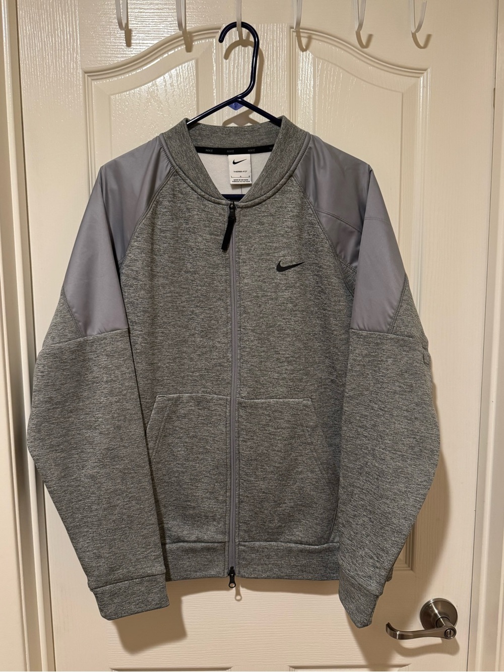 Nike Men’s Grey Zip-Up Athletic Jacket
